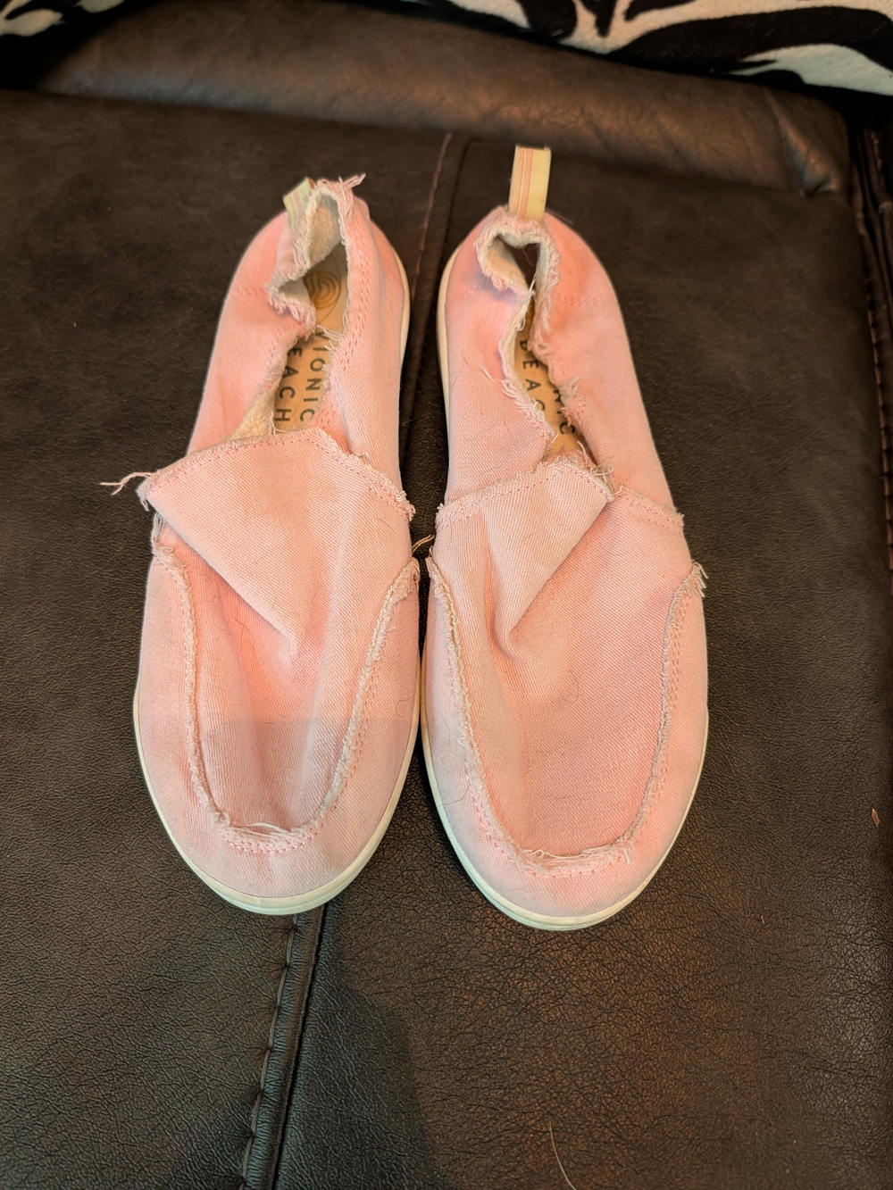 Vionic Pink Slip-On Canvas Malibu Beach Sneakers